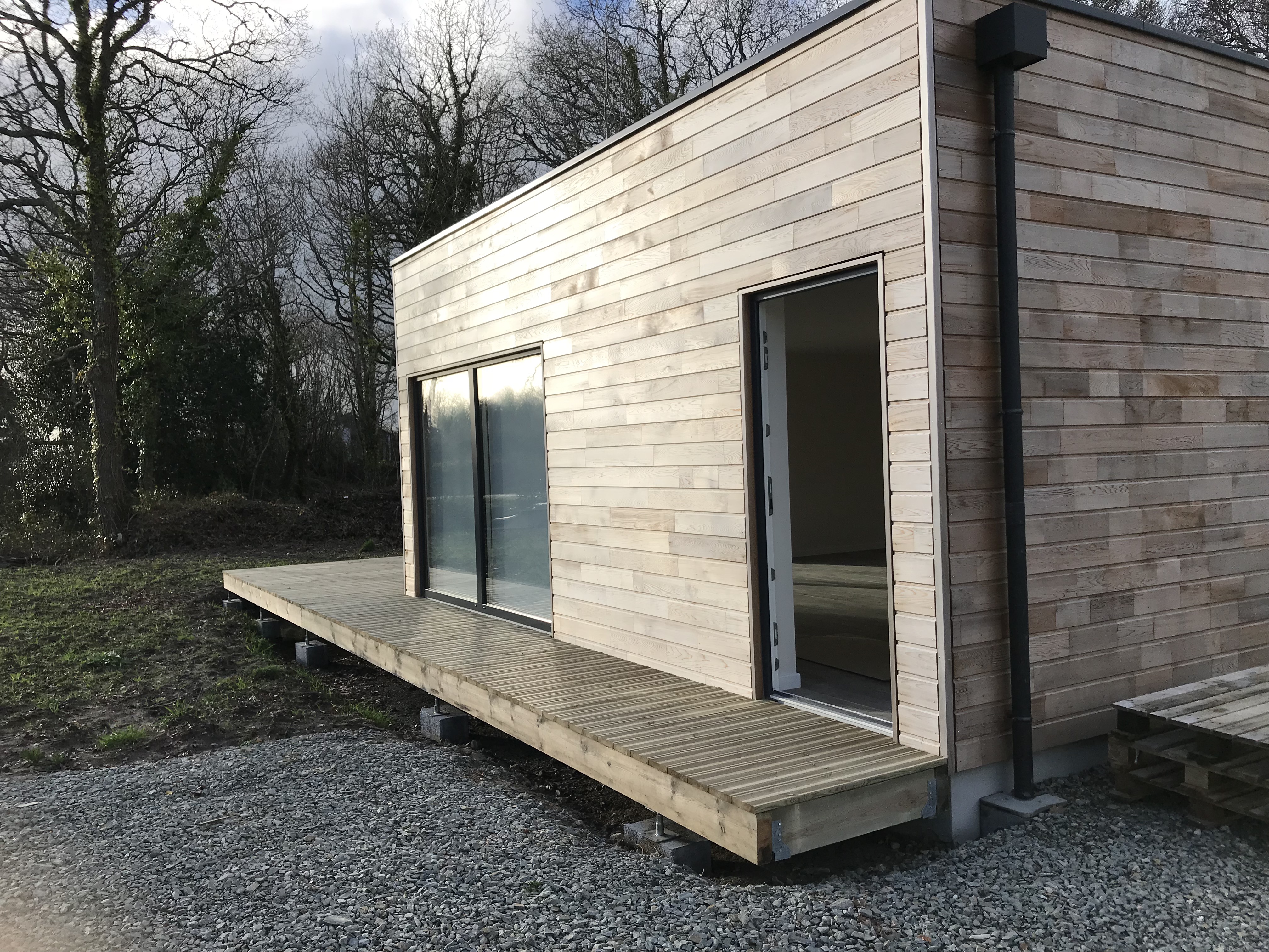 Construction maison en bois plain pied toit plat & mono pente membrane