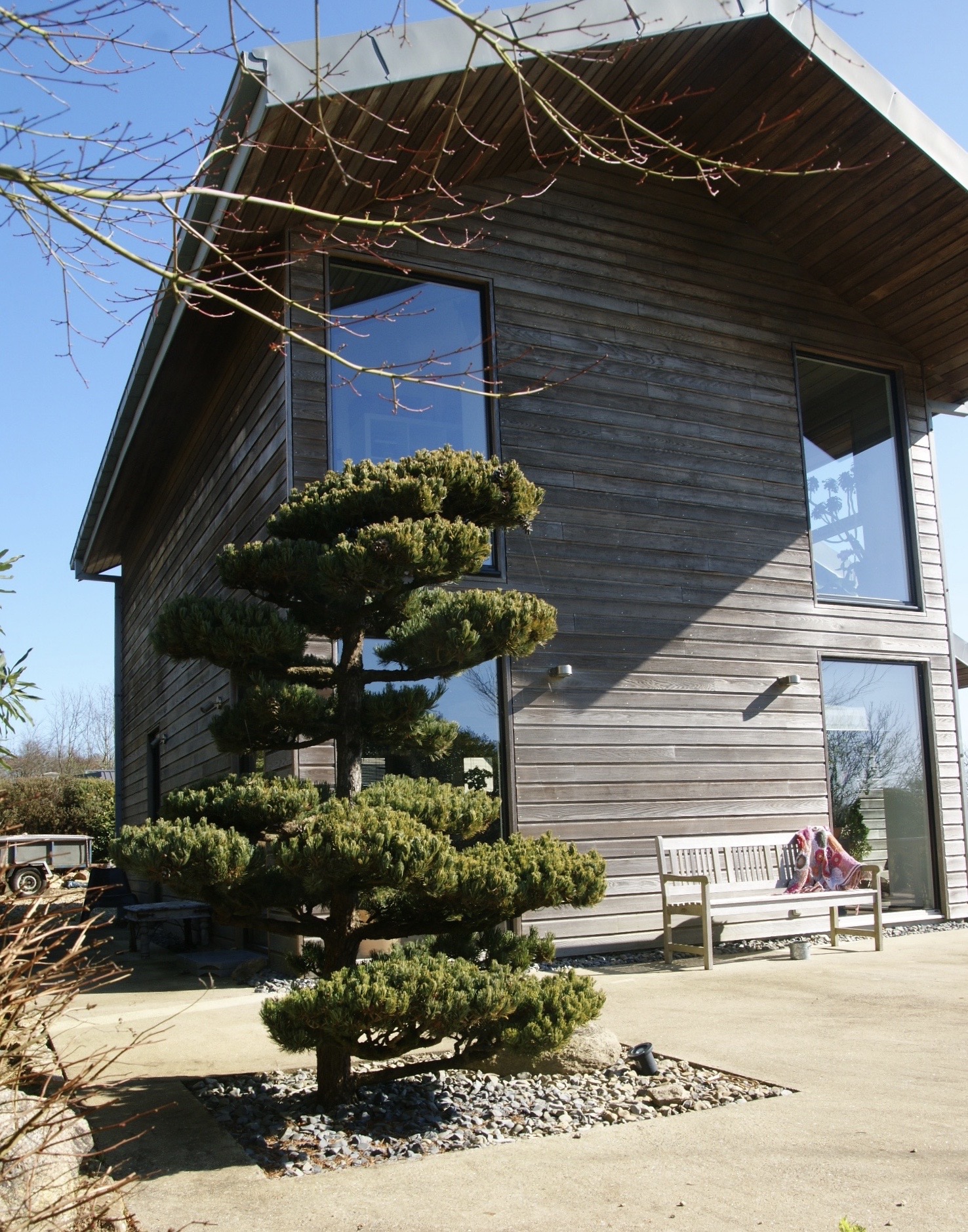 Construction de maisons en bois GLV : maison à étage avec toiture en zinc